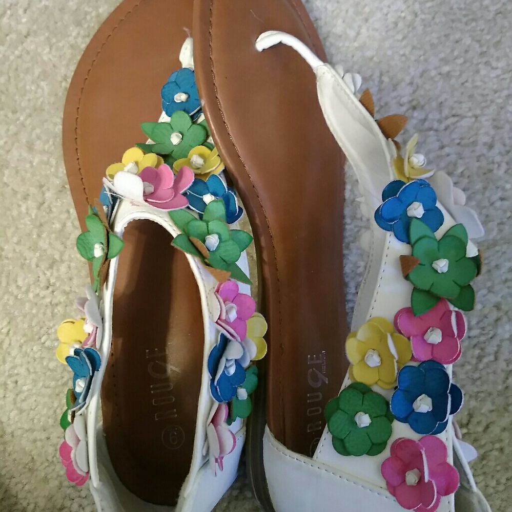 Sandles